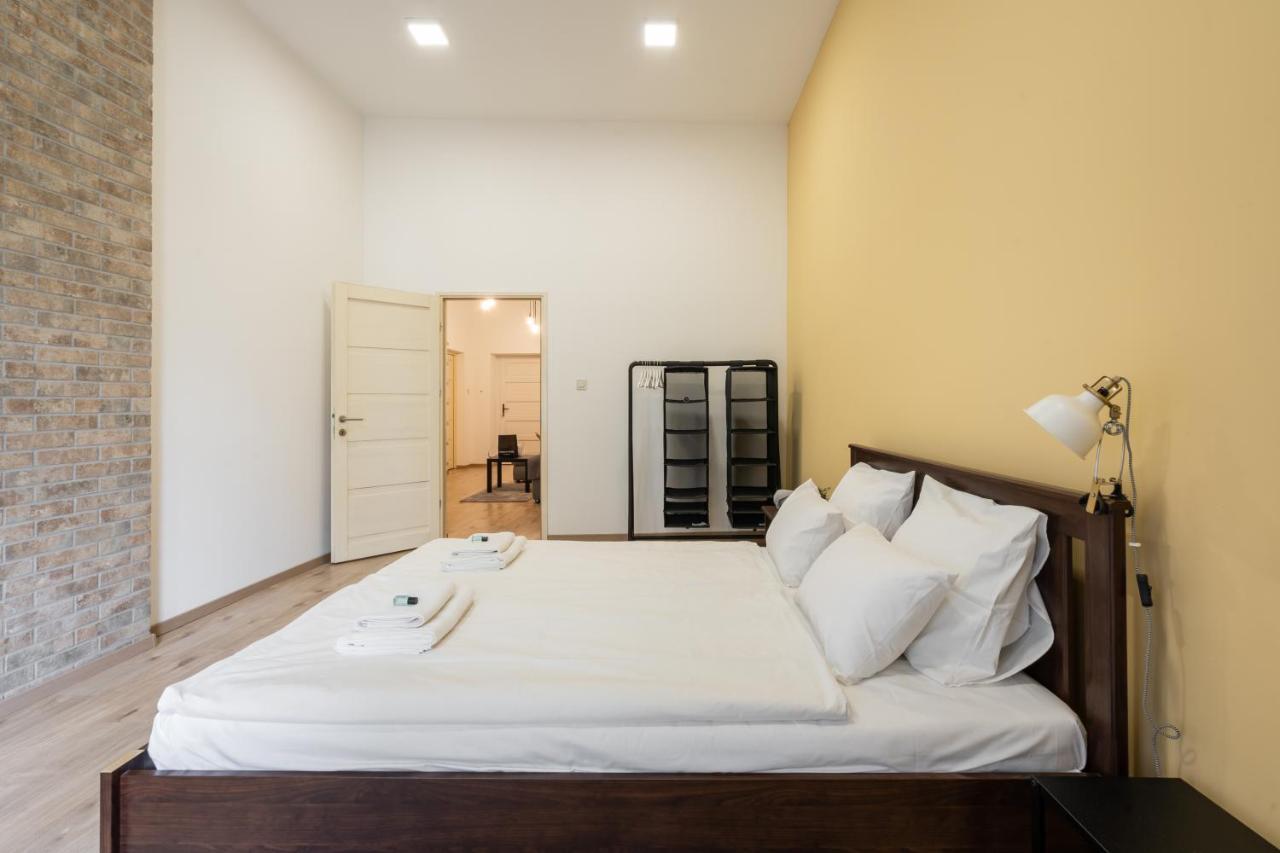 Apartment Peachy Homes *